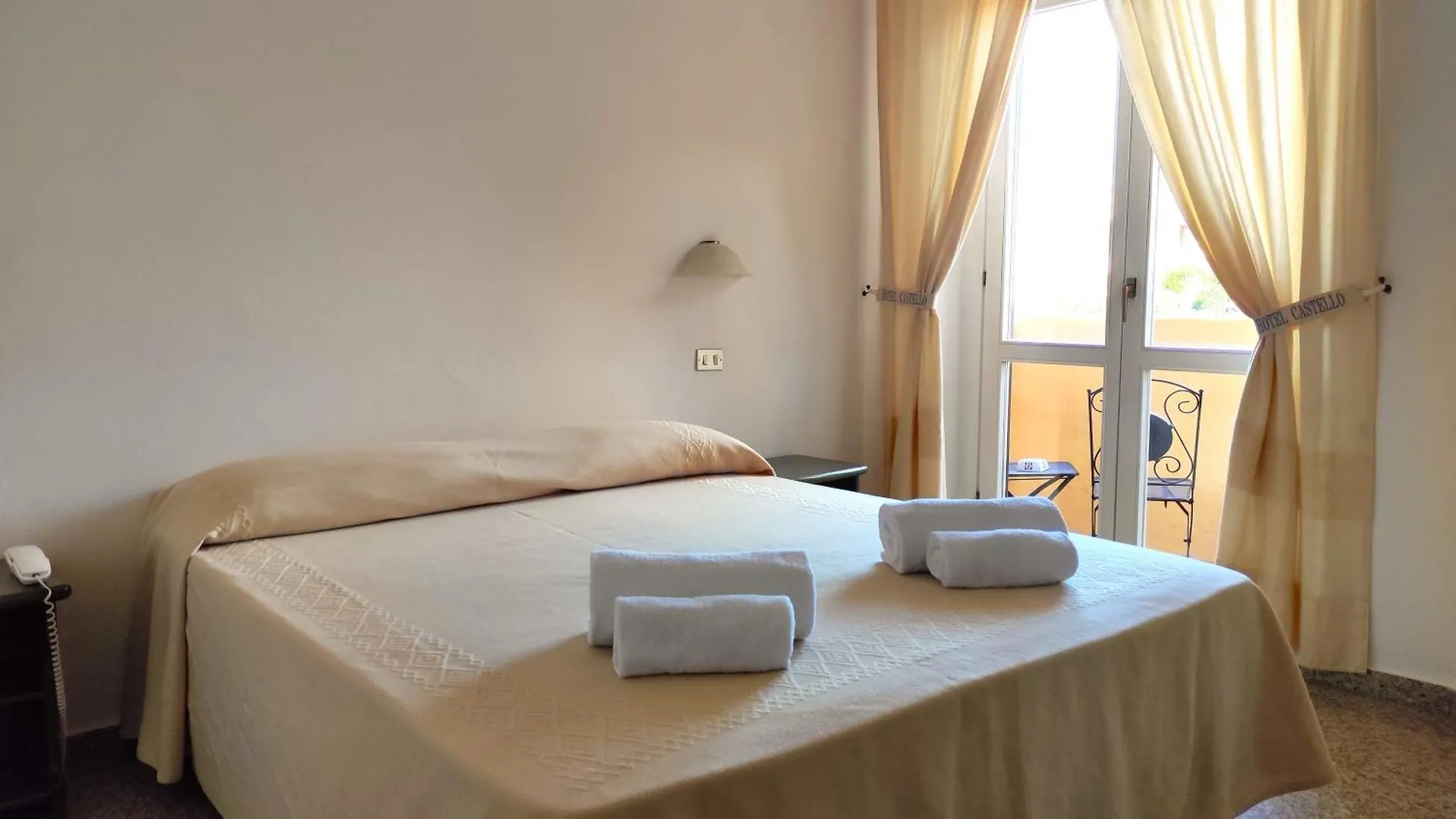 Hotel Castello Golfo Aranci 3*,