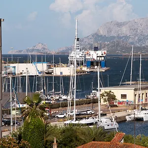 L'essenza **** Olbia